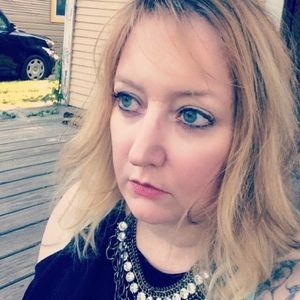 Meet your Posher, Mari